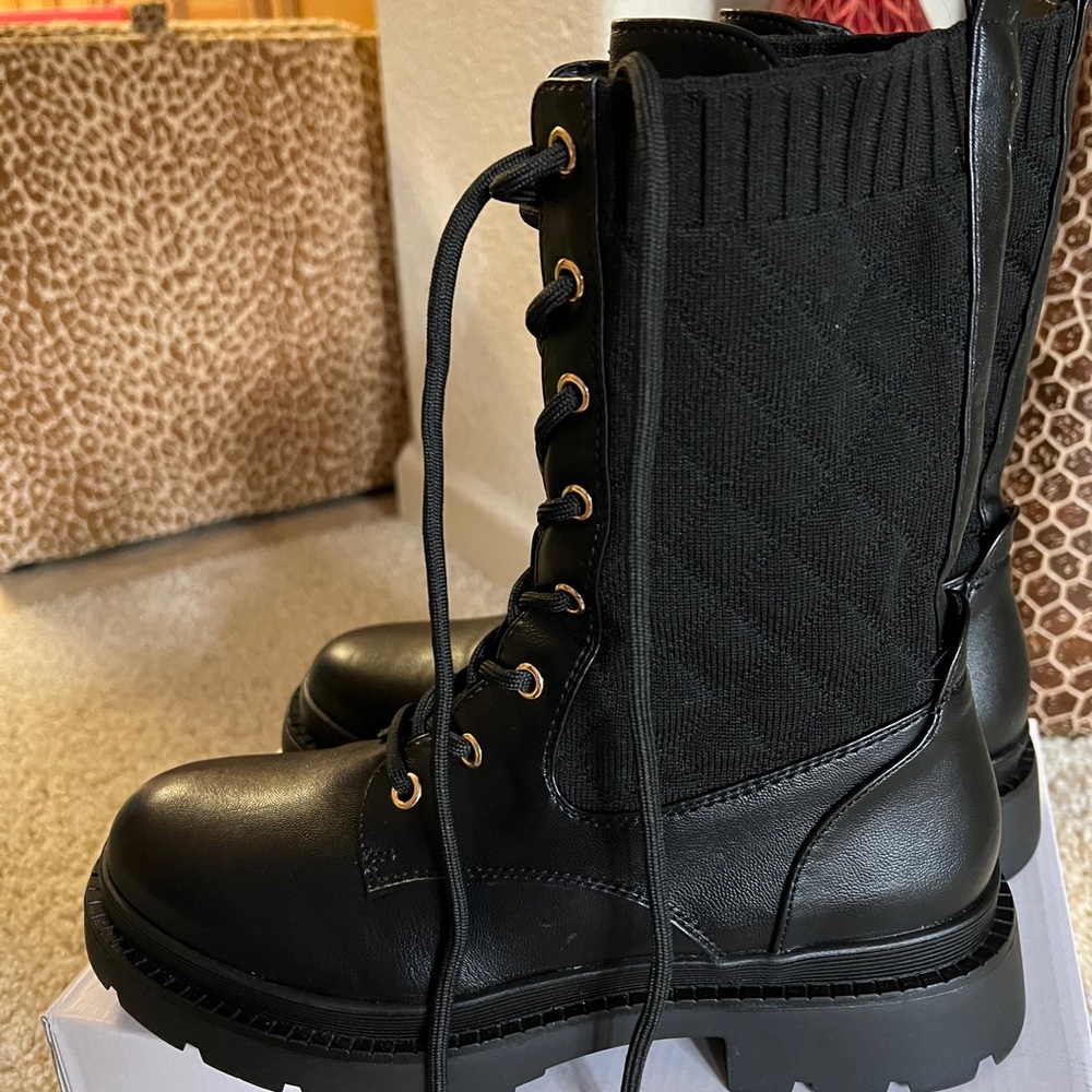 womens combat boots sz 8
